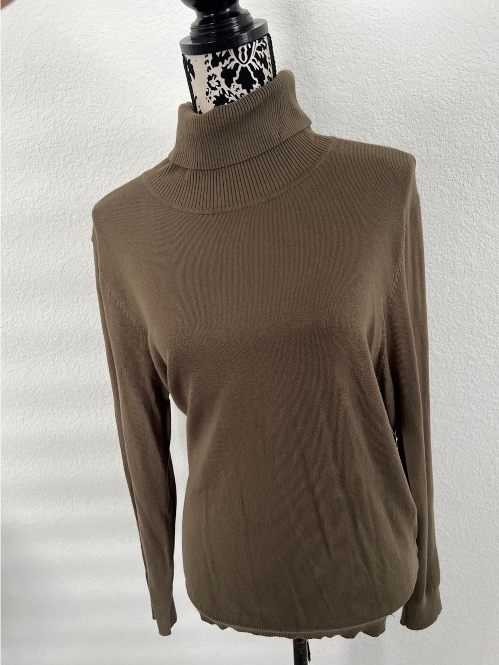 Calvin Klein XL Brown Taupe Turtleneck Sweater Long Sleeve Classic Knit NWT